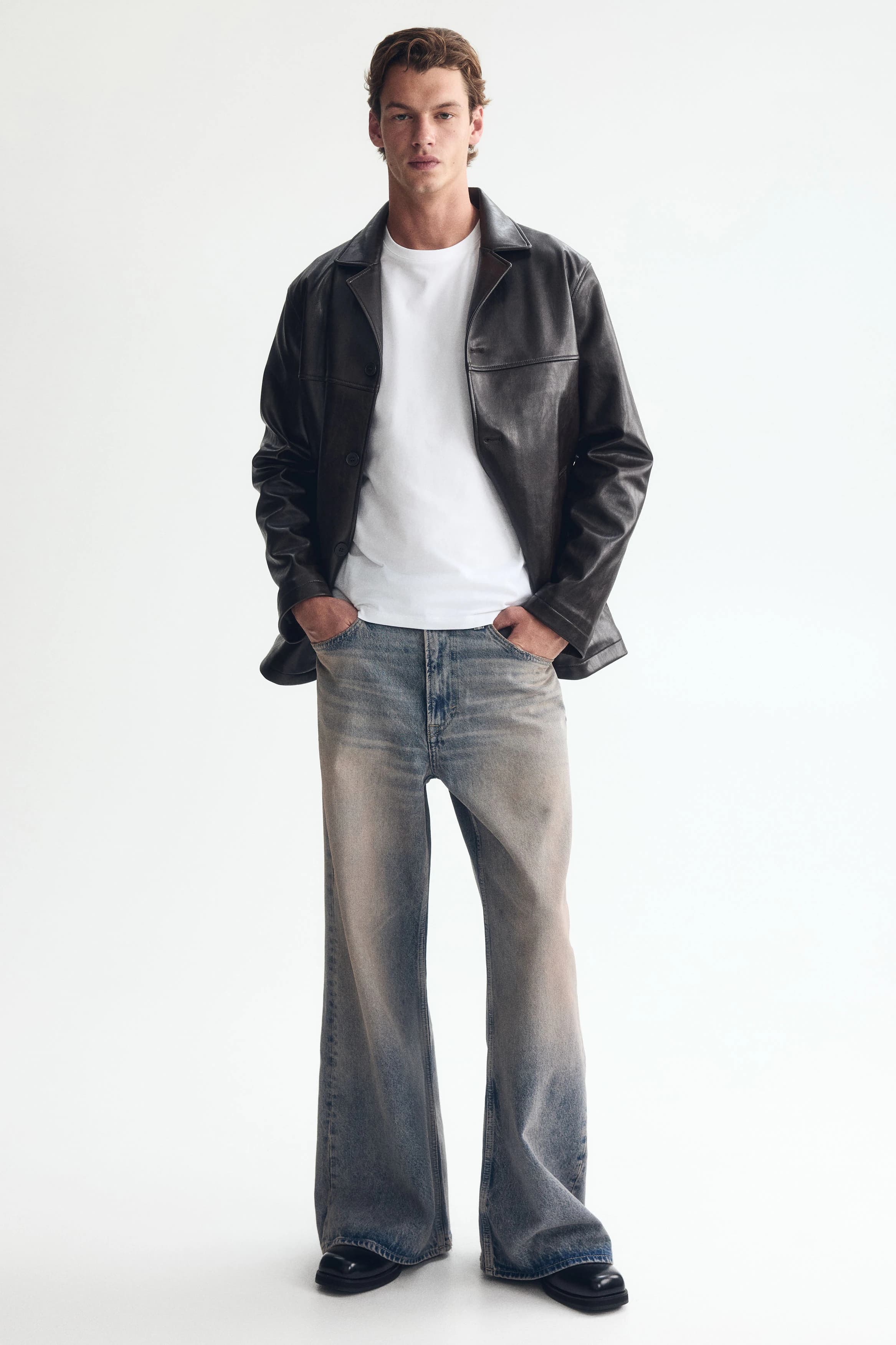 Loose Bootcut Jeans
