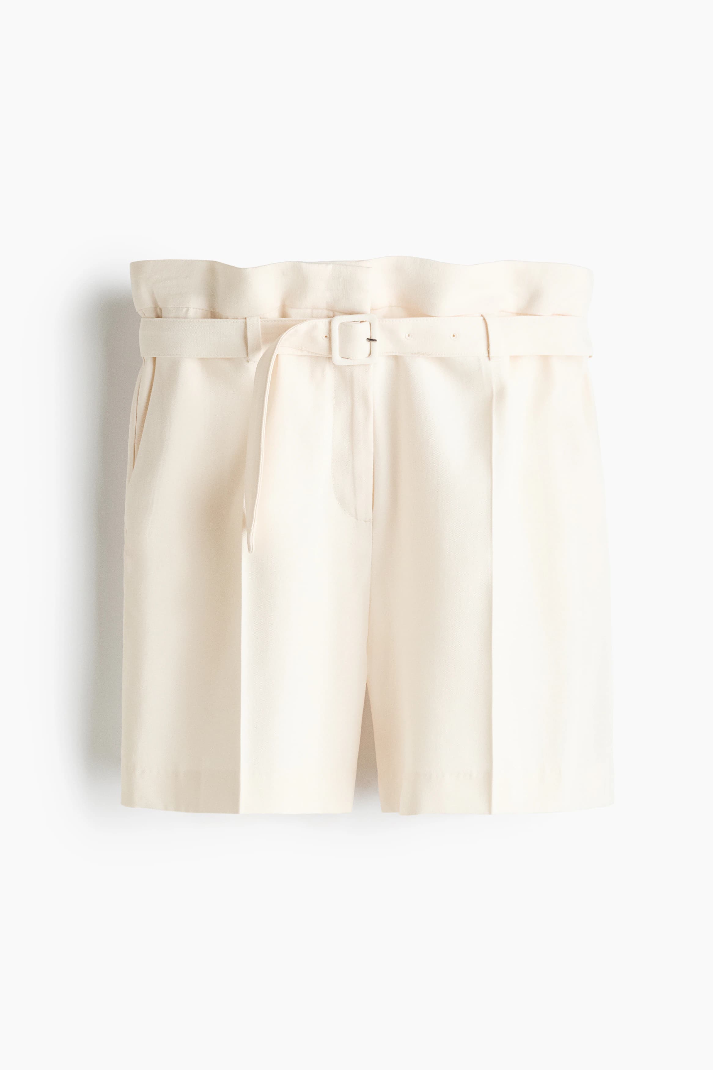 Short van viscosemix met ceintuur