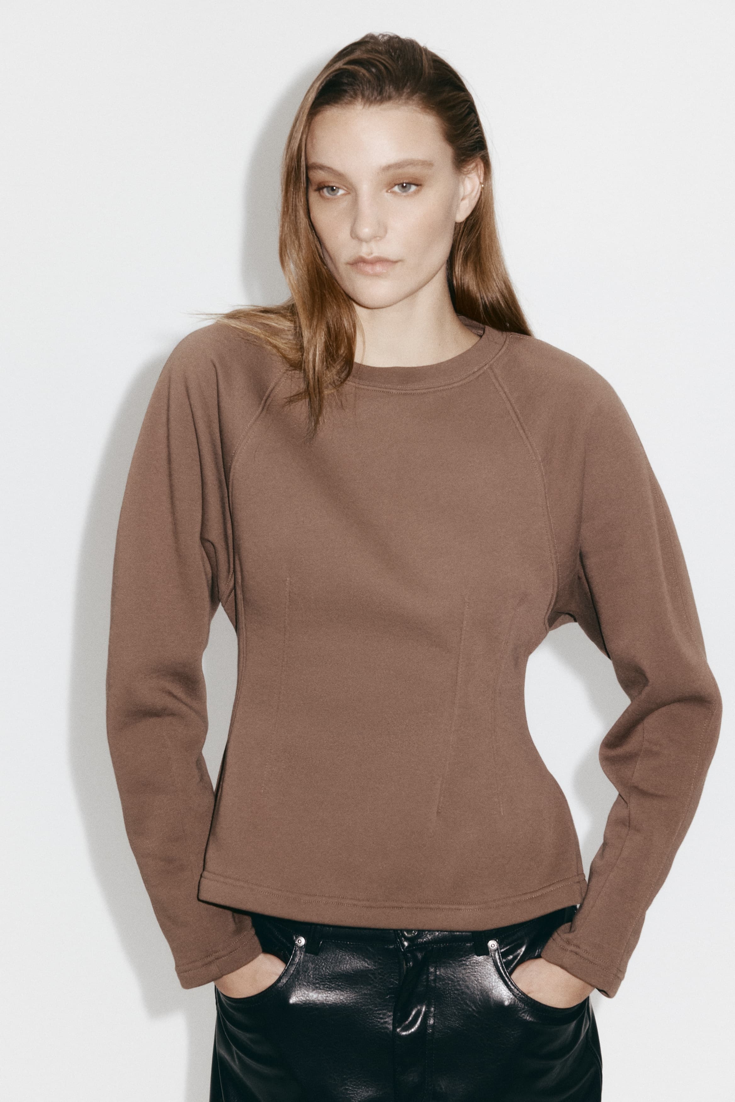Getailleerde sweater