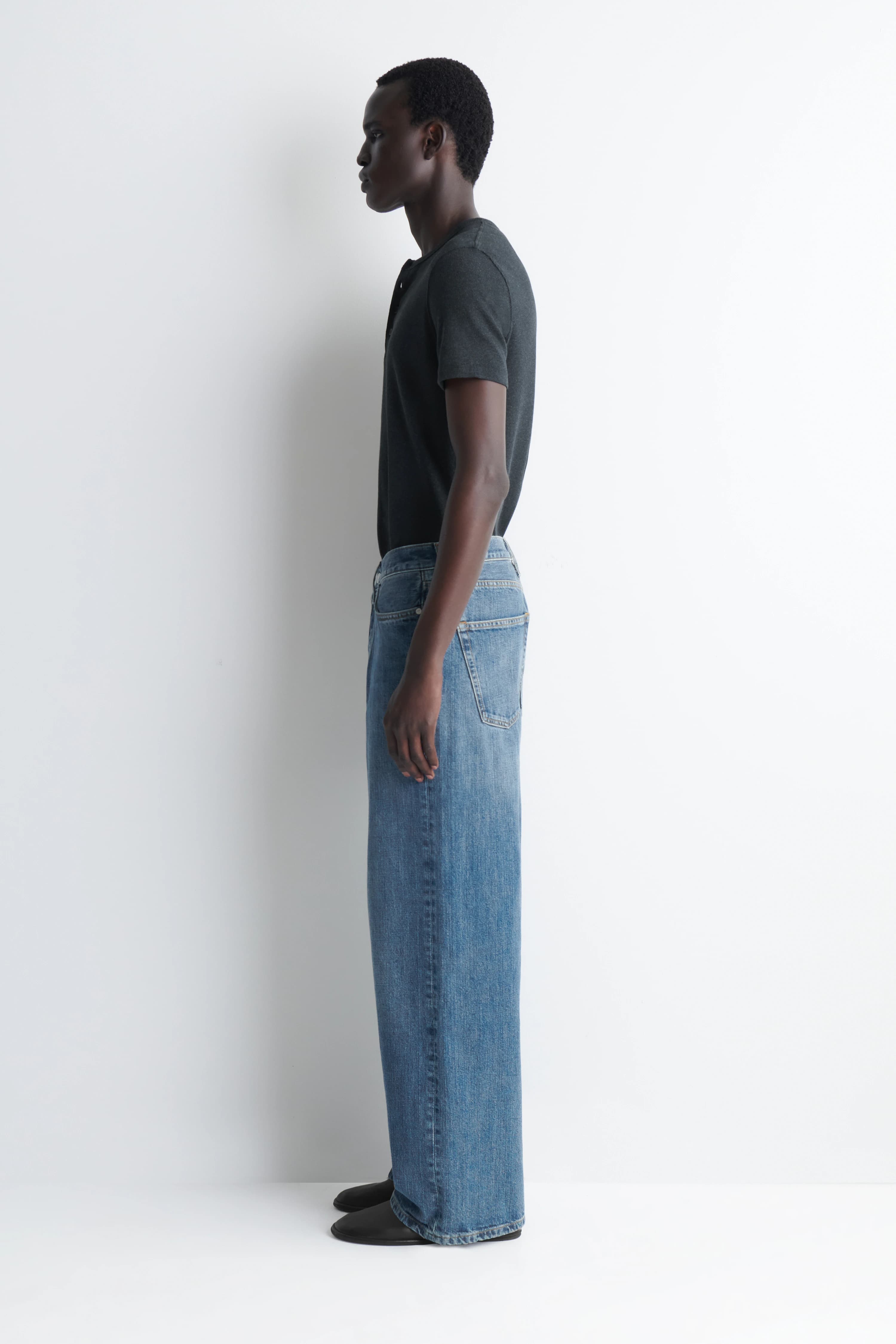 Fold jeans met ruime pasvorm en wijde pijpen