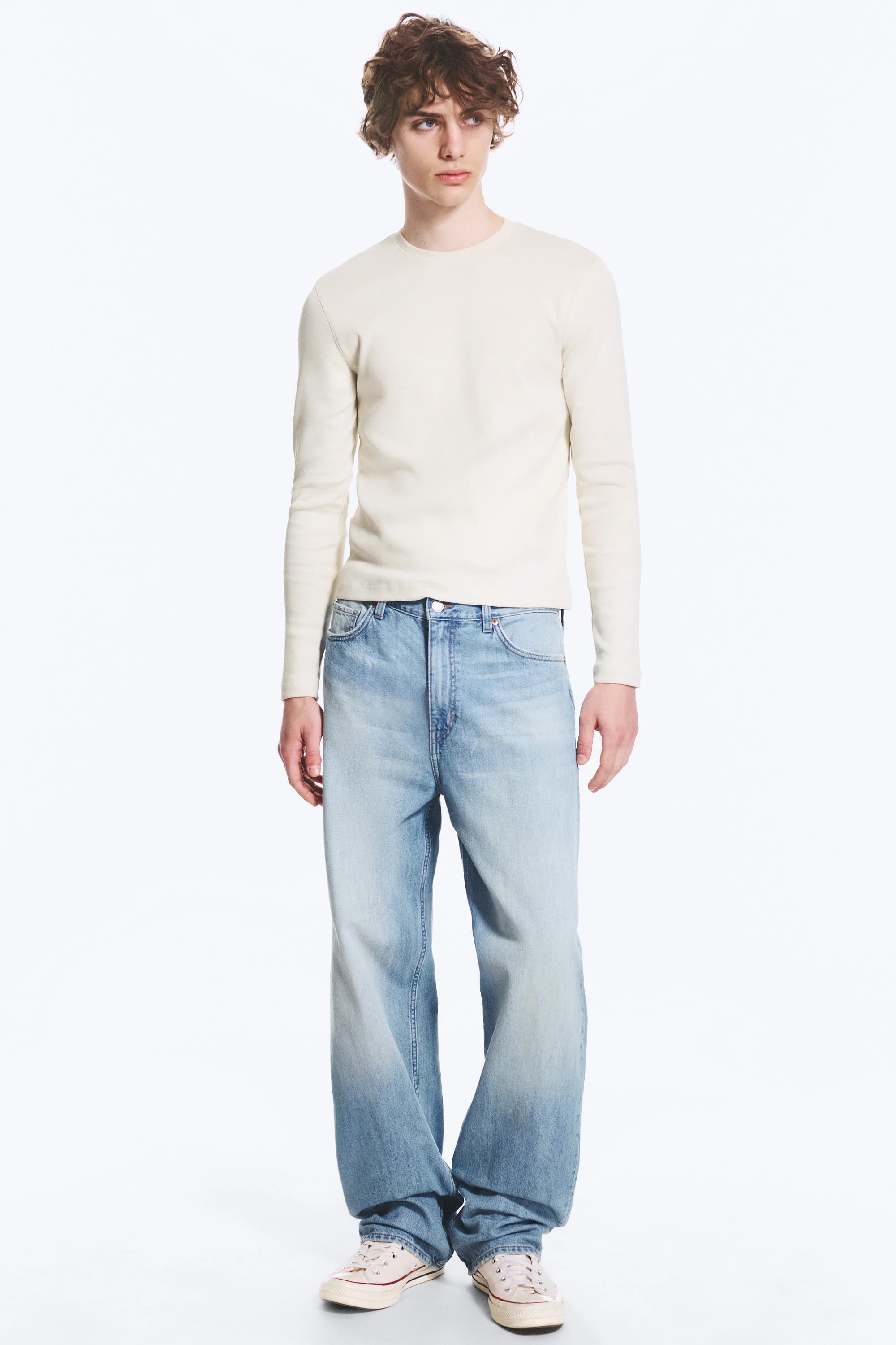 Galaxy Mid Rise Loose Straight Jeans
